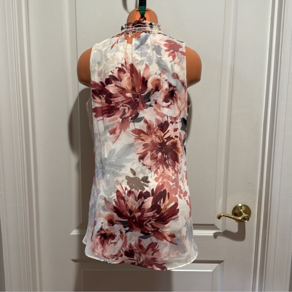 WHBM Marilyn Mock Neck Floral Organza Satin Top Romance Collection EUC $88 - Picture 3 of 8